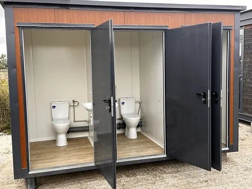 Conteneur sanitaire de type pavillon avec triple cabine – Image 6