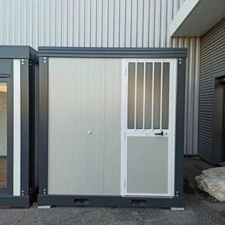Unité sanitaire SDU avec toilettes, douche, lavabo et urinoir – Image 5